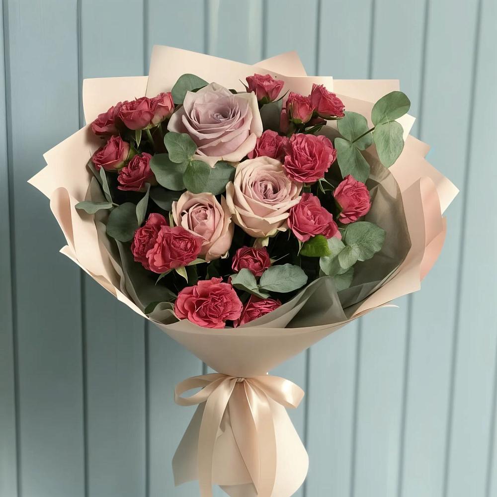 Букет цветов из: Гвоздики и Розы в Чистополе