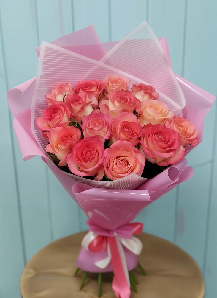 Букет 15 Розовых роз Равель в Чистополе