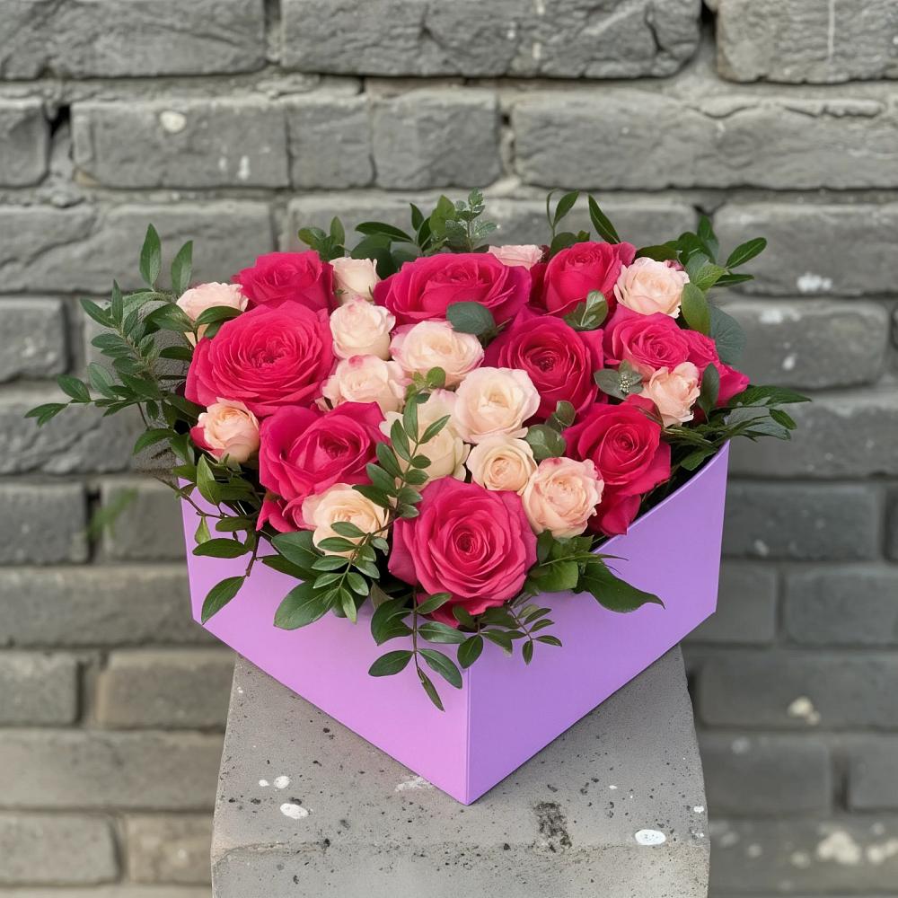 Цветочная композиция из Розы в коробке в Чистополе