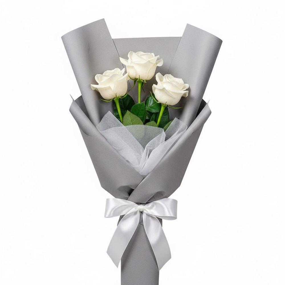 Букет 3 белые розы в Чистополе