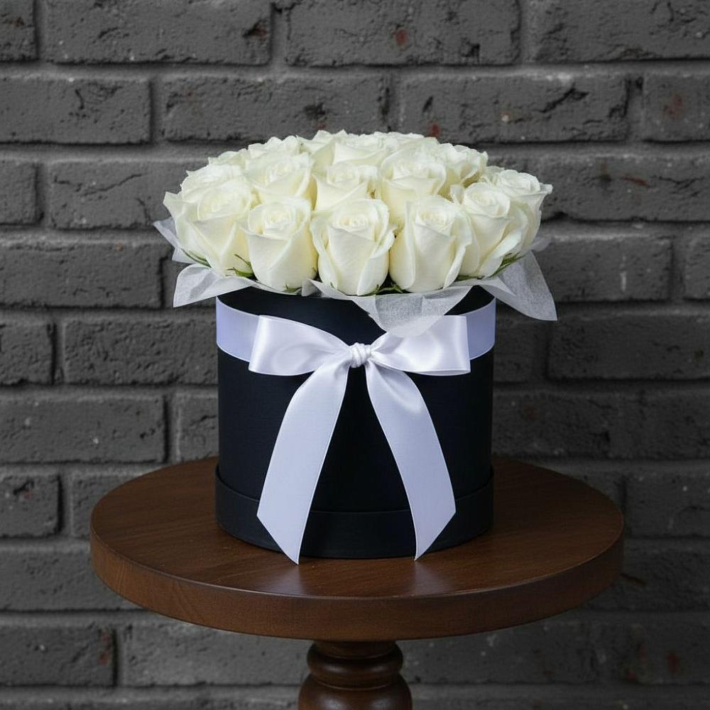 Цветочная композиция из Розы в шляпной коробке в Чистополе