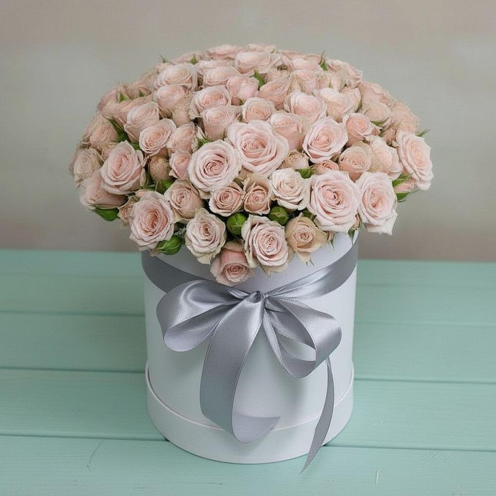 Цветочная композиция из Розы в шляпной коробке в Чистополе